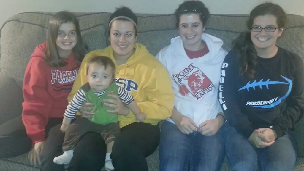 Kuckkahn girls, from left, Morgan, Megan (holding Uriah), Molly and Mckenzy.